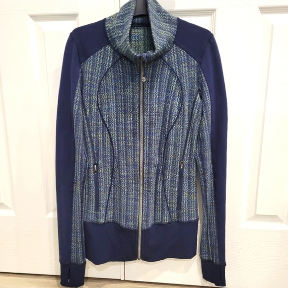 Lululemon Zip Up Jacket - Picture 4 of 12